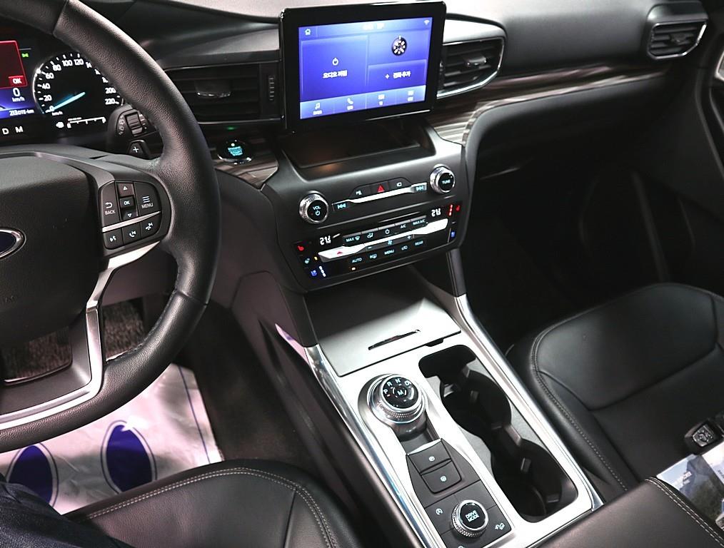 Ford Explorer - Vista 11