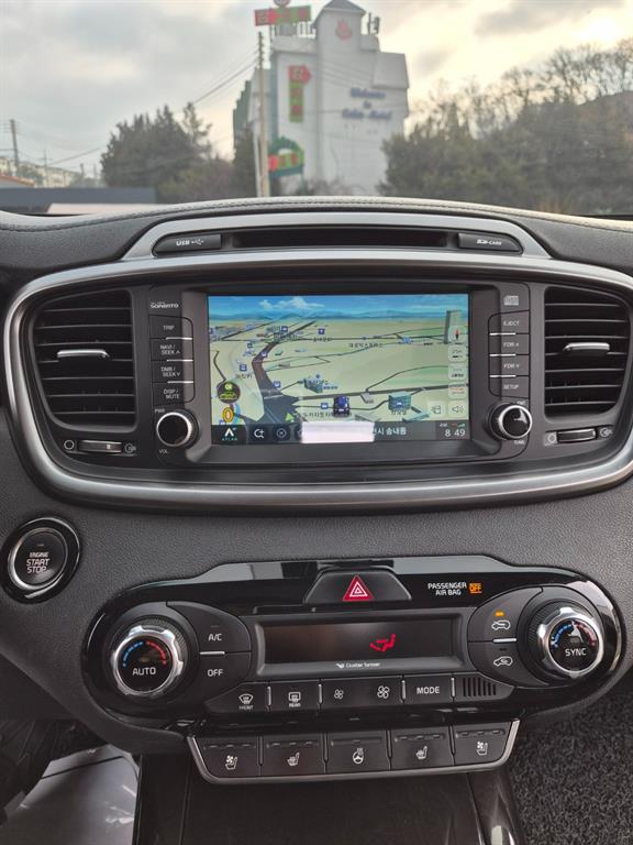 KIA Sorento - Vista 11