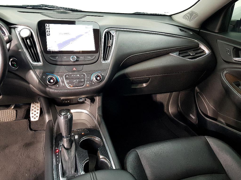 Chevrolet Malibu - Vista 10