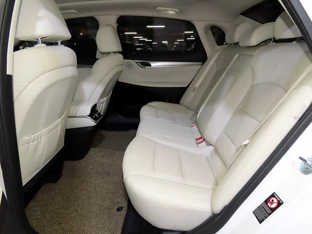 HYUNDAI Grandeur - Vista 7