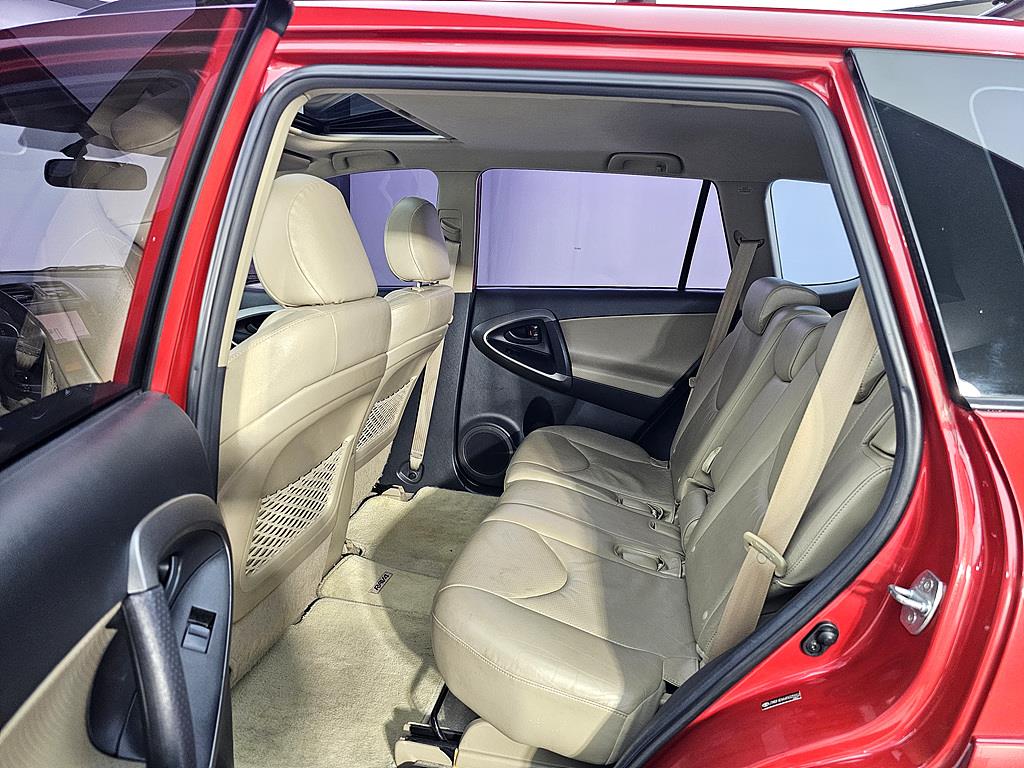 Toyota RAV4 - Vista 9