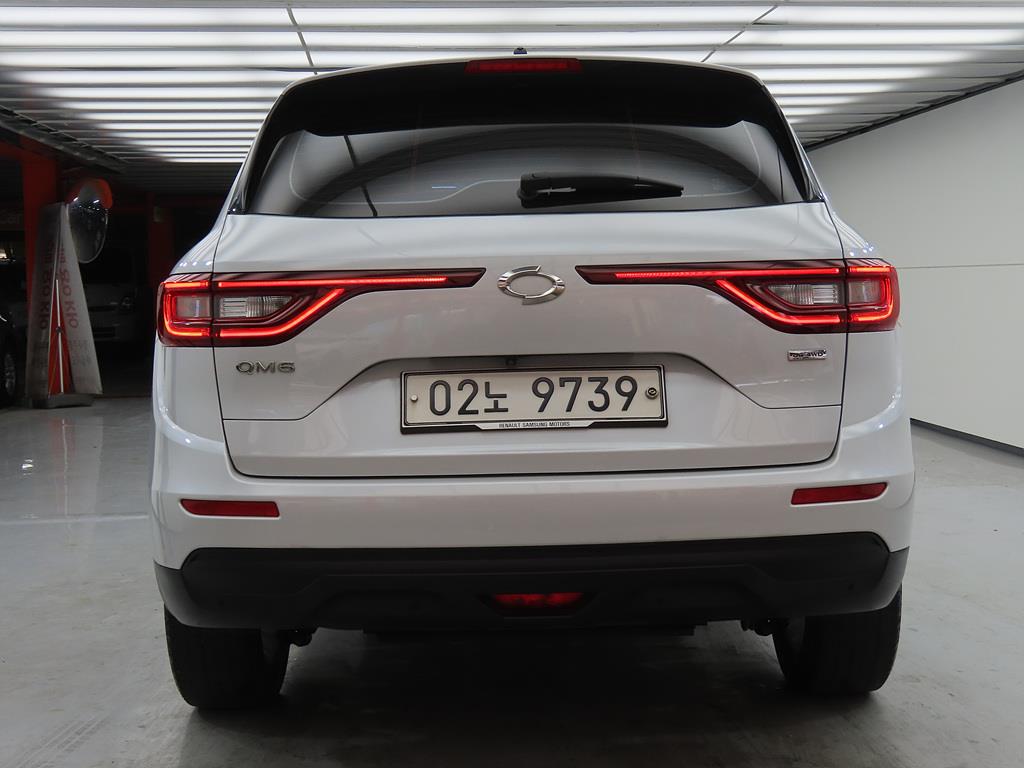 SAMSUNG QM6 - Vista 4