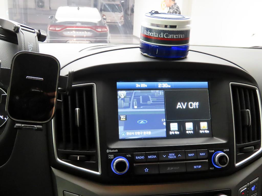 HYUNDAI Starex - Vista 8