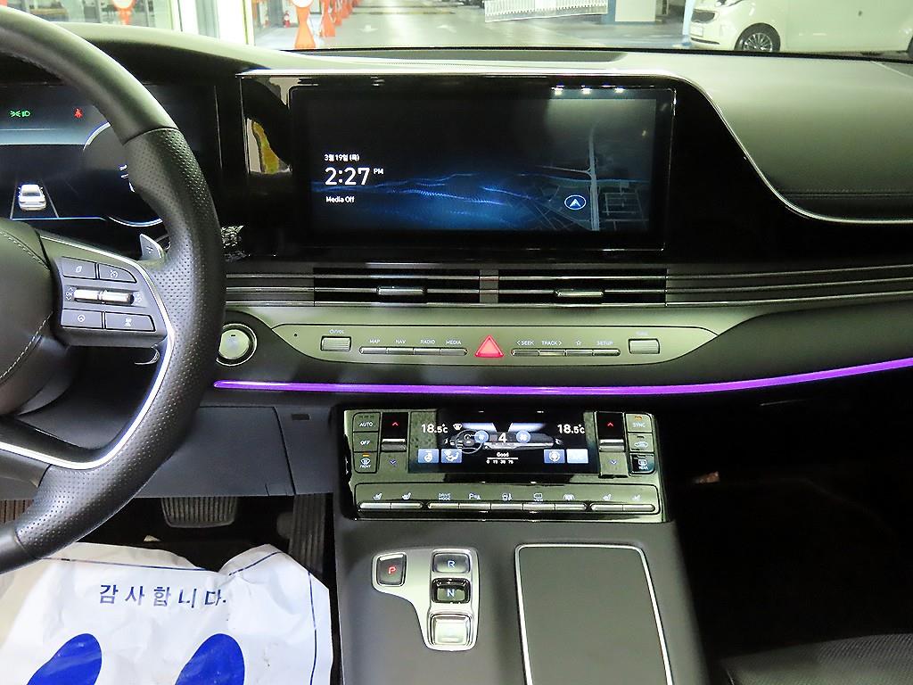 HYUNDAI Grandeur - Vista 11