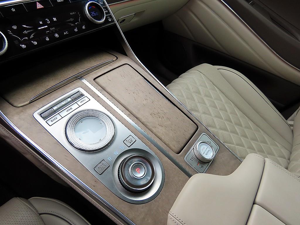 Genesis GV80 - Vista 11