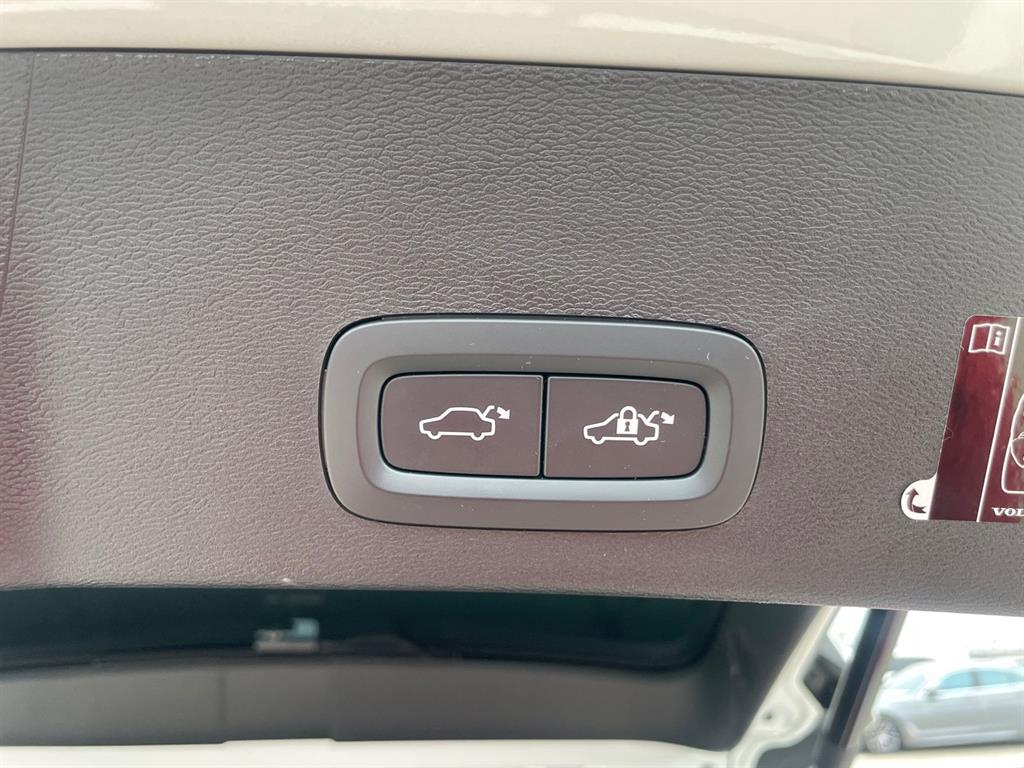 Volvo XC40 2021 Blanco - Importación desde Corea - HF Imports Iquique - Foto 18