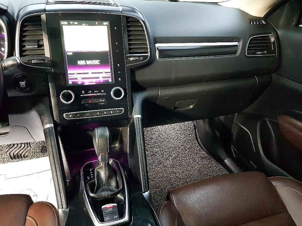 SAMSUNG QM6 - Vista 10