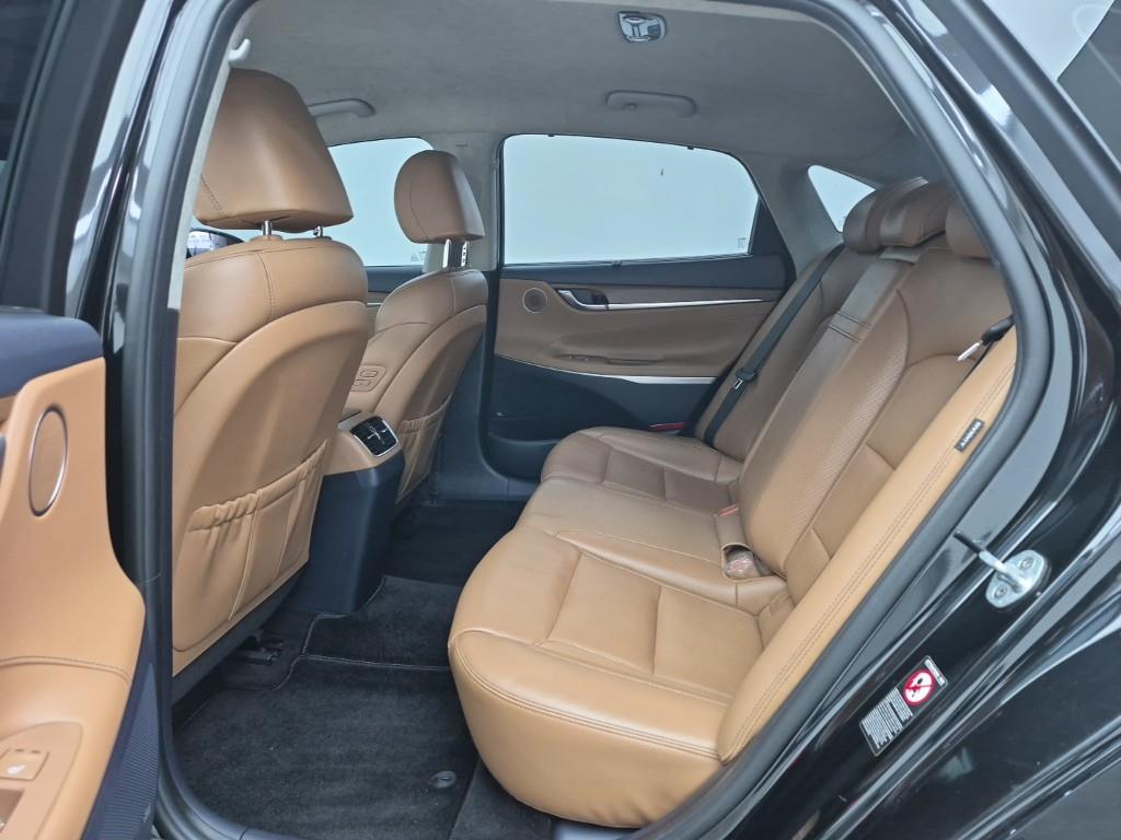 HYUNDAI Grandeur - Vista 12