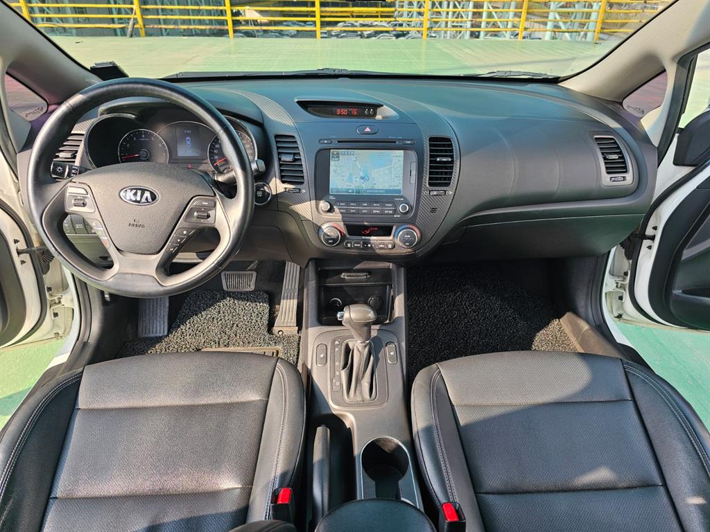 KIA K3 - Vista 7
