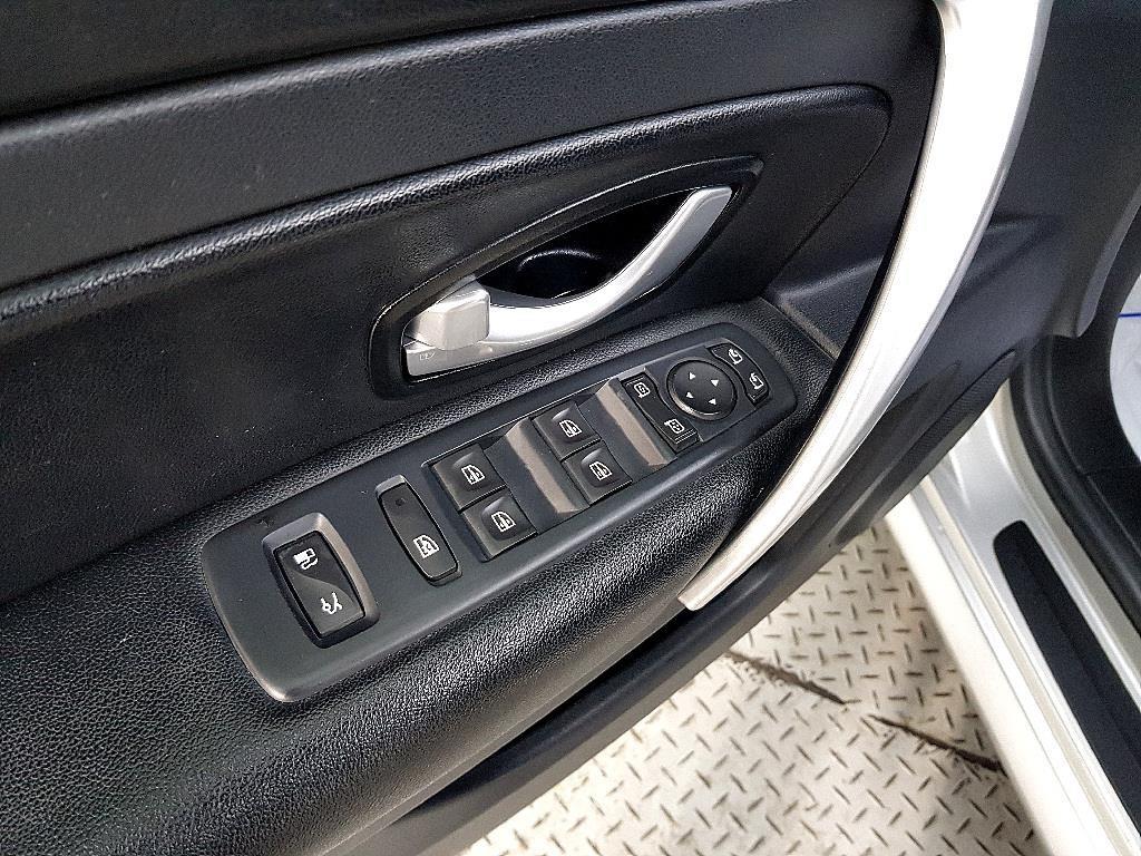 SAMSUNG SM5 - Vista 11