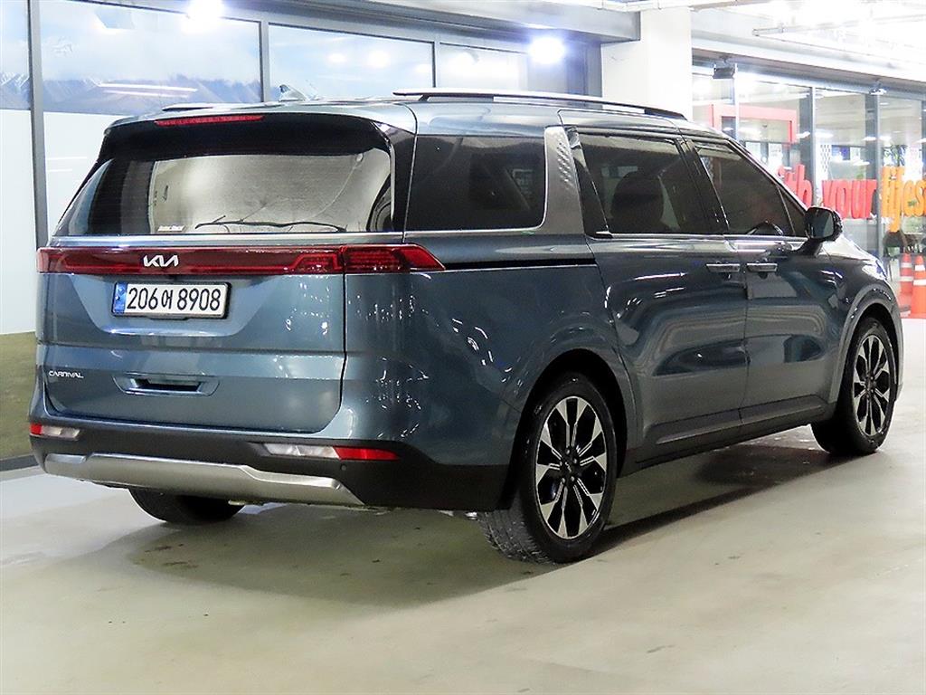 KIA Carnival - Vista 4
