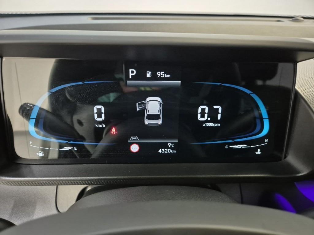 HYUNDAI Casper - Vista 6