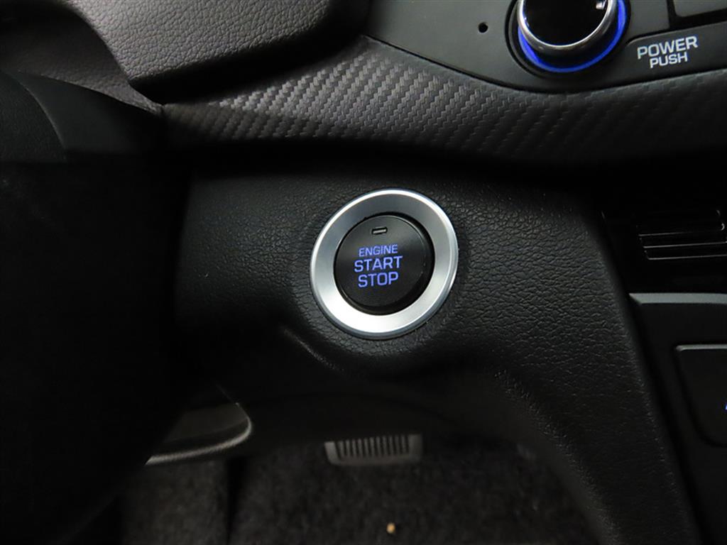 HYUNDAI Avante - Vista 12