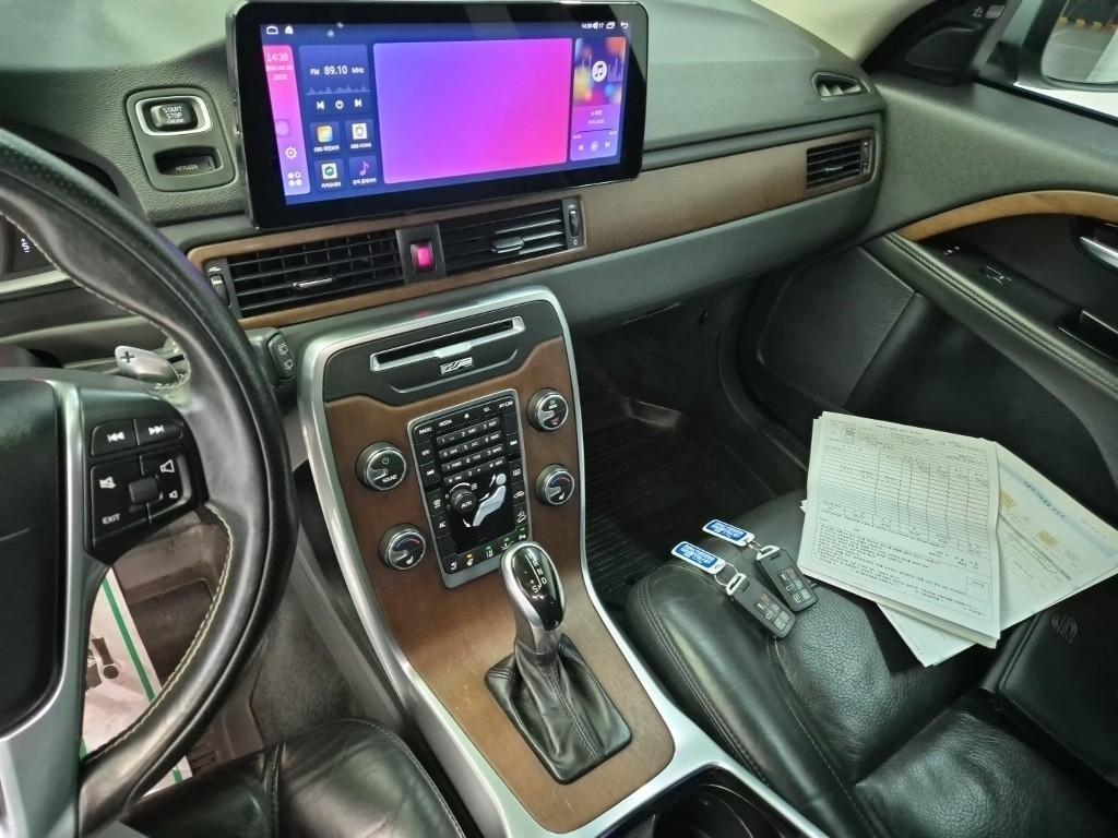 Volvo XC70 - Vista 10