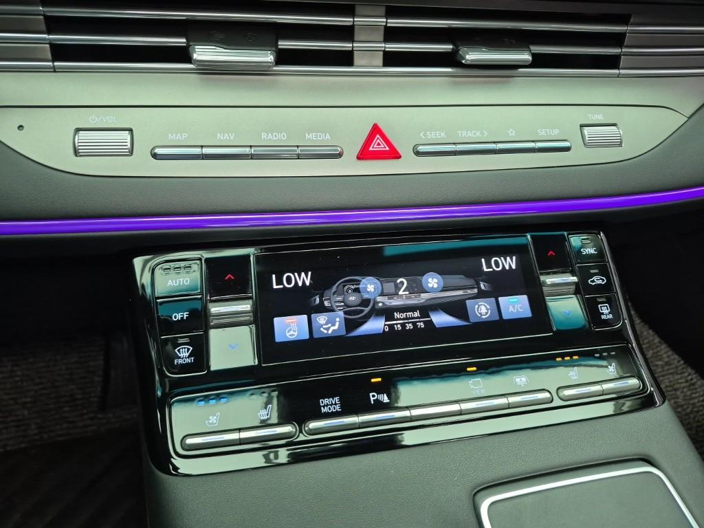 HYUNDAI Grandeur - Vista 10