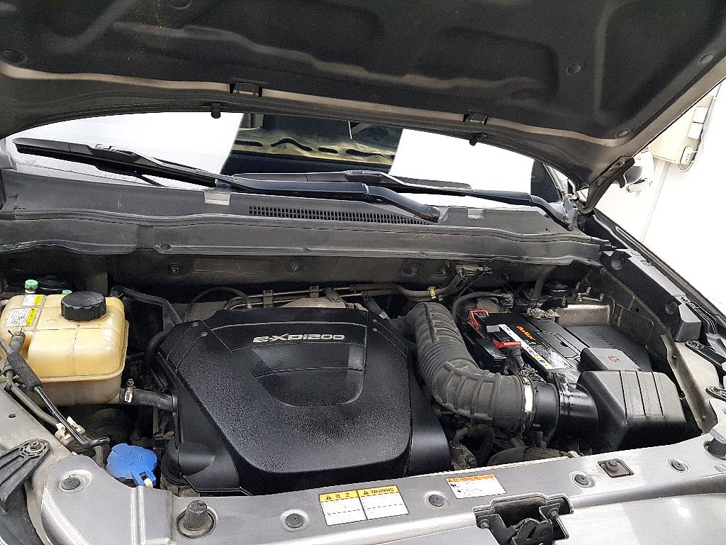 Ssangyong Korando - Vista 6