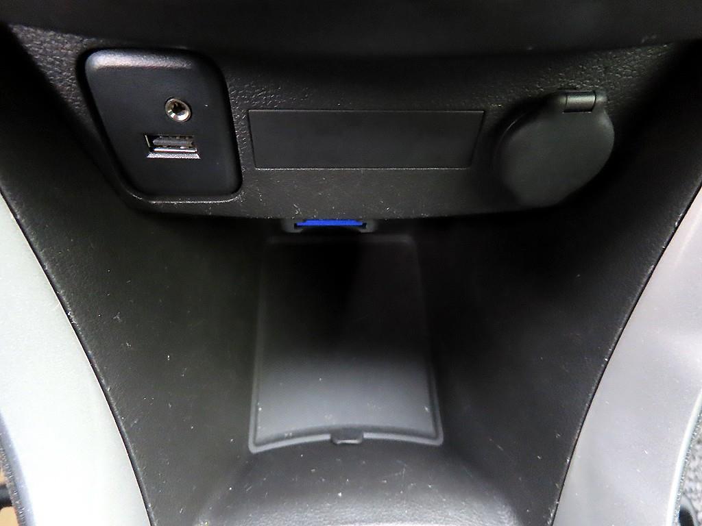 Chevrolet Trax 2020 Negro - Importación desde Corea - HF Imports Iquique - Foto 13