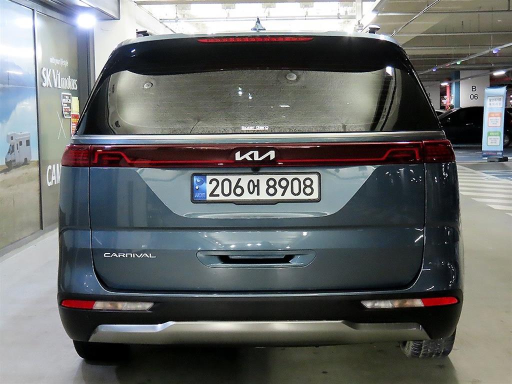 KIA Carnival - Vista 5