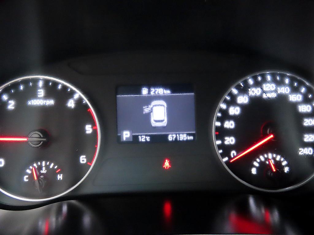 KIA Seltos - Vista 9