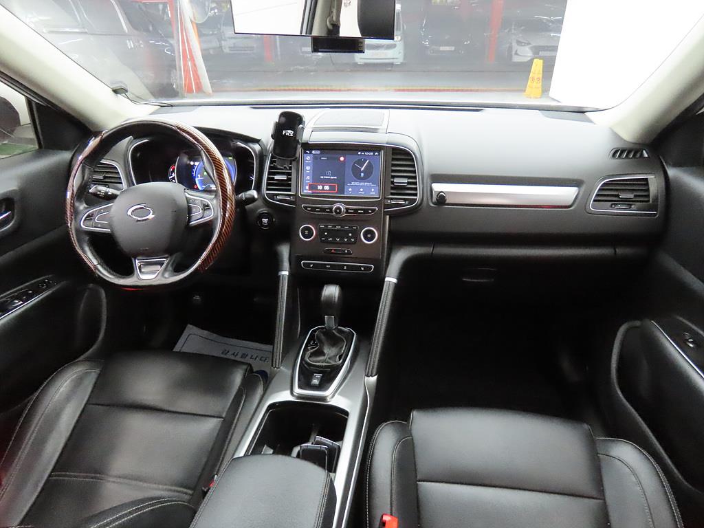 SAMSUNG QM6 - Vista 5