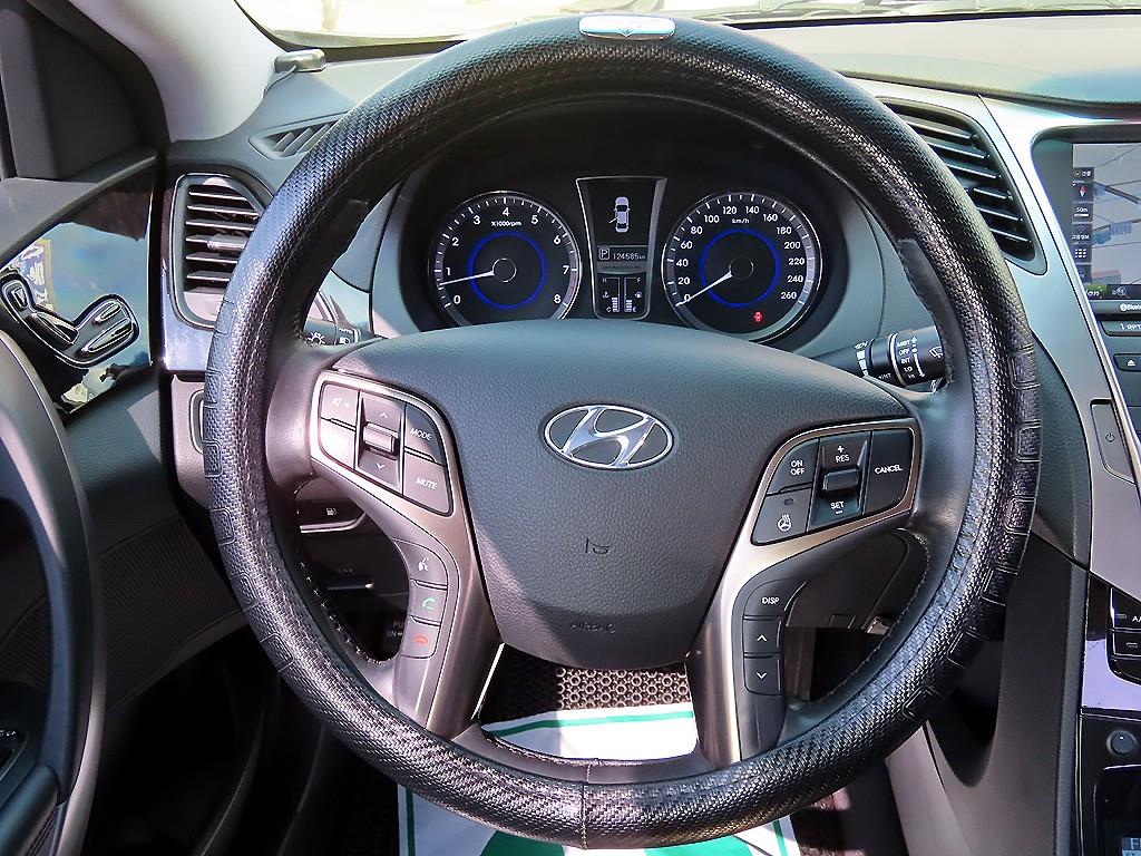 HYUNDAI Grandeur - Vista 7