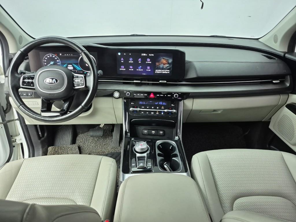 KIA Carnival - Vista 5