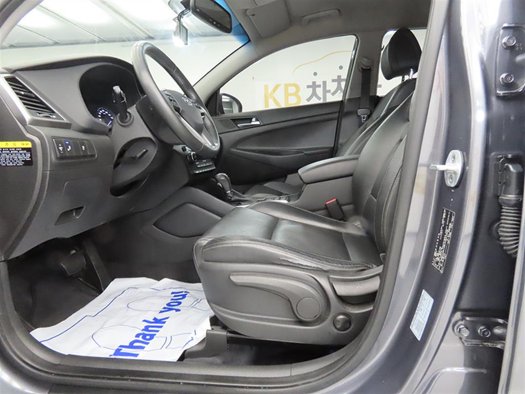 HYUNDAI Tucson - Vista 5