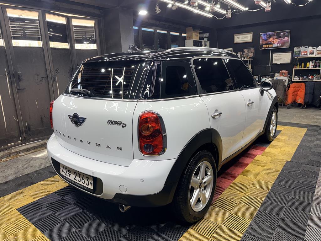 Mini Countryman - Vista 4