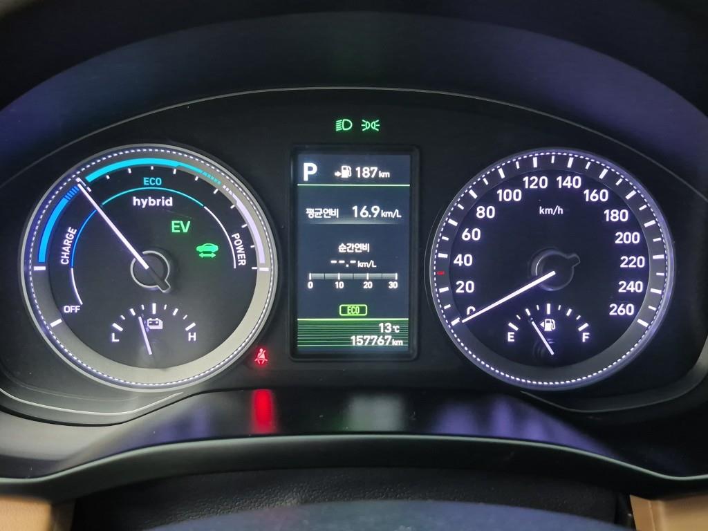 HYUNDAI Grandeur - Vista 7