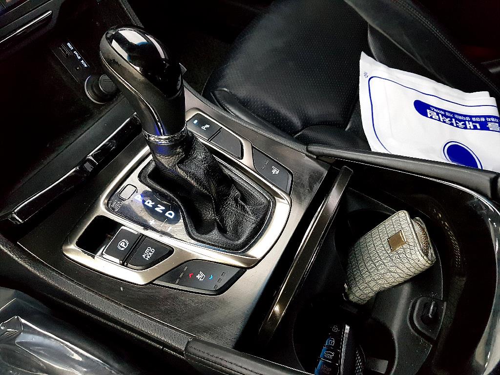 HYUNDAI Grandeur 2014 Negro - Importación desde Corea - HF Imports Iquique - Foto 13