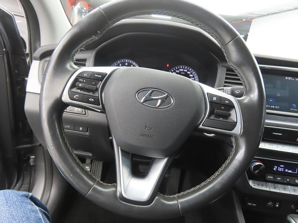 HYUNDAI Sonata - Vista 8