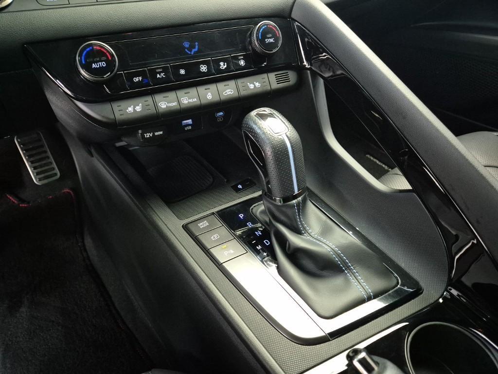 HYUNDAI Avante - Vista 8