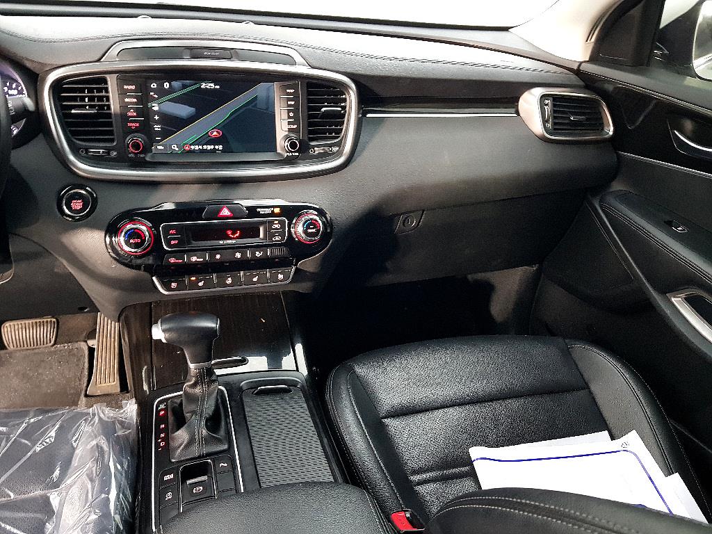 KIA Sorento - Vista 10