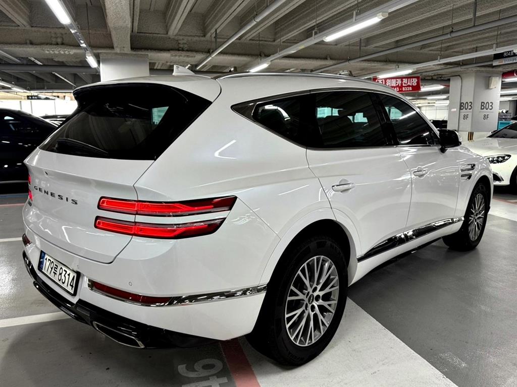 Genesis GV80 - Vista 4