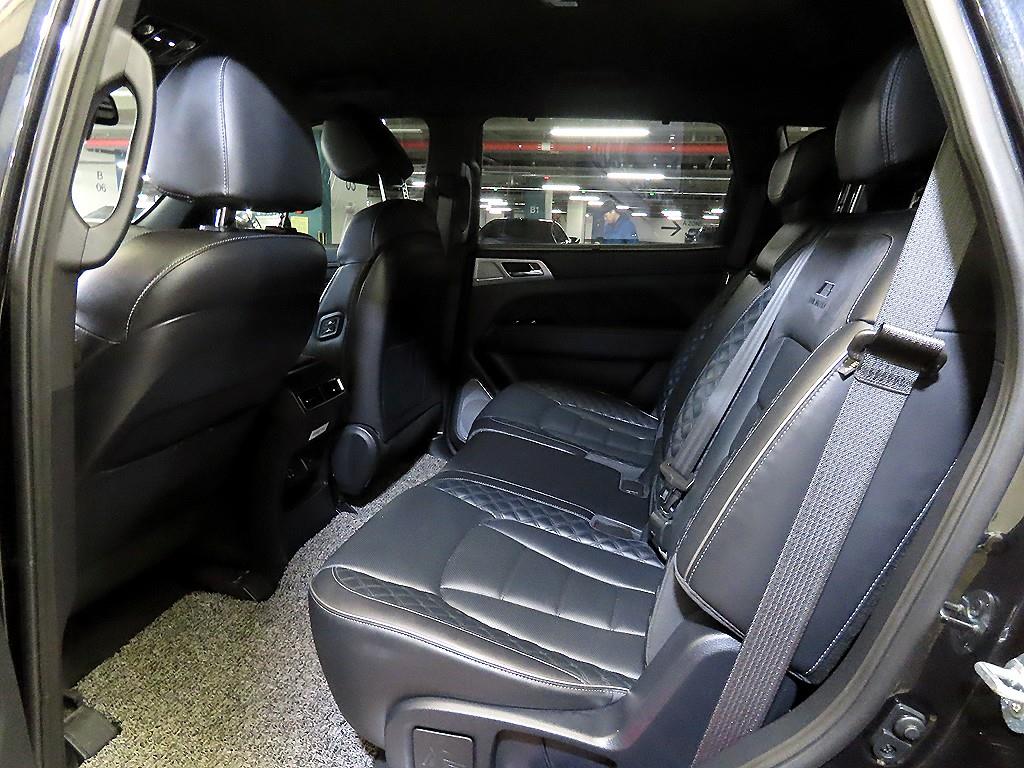 Ssangyong Rexton - Vista 7