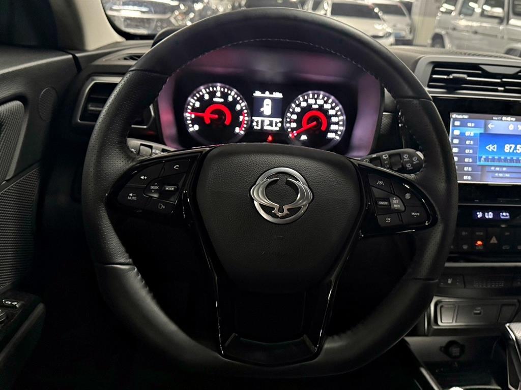 Ssangyong Tivoli - Vista 9