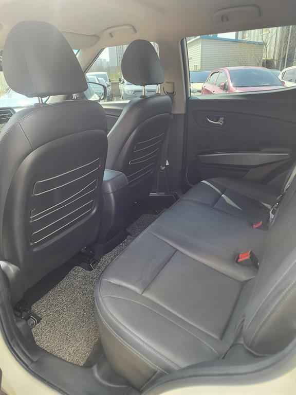 Ssangyong Tivoli 2020 Blanco - Importación desde Corea - HF Imports Iquique - Foto 13