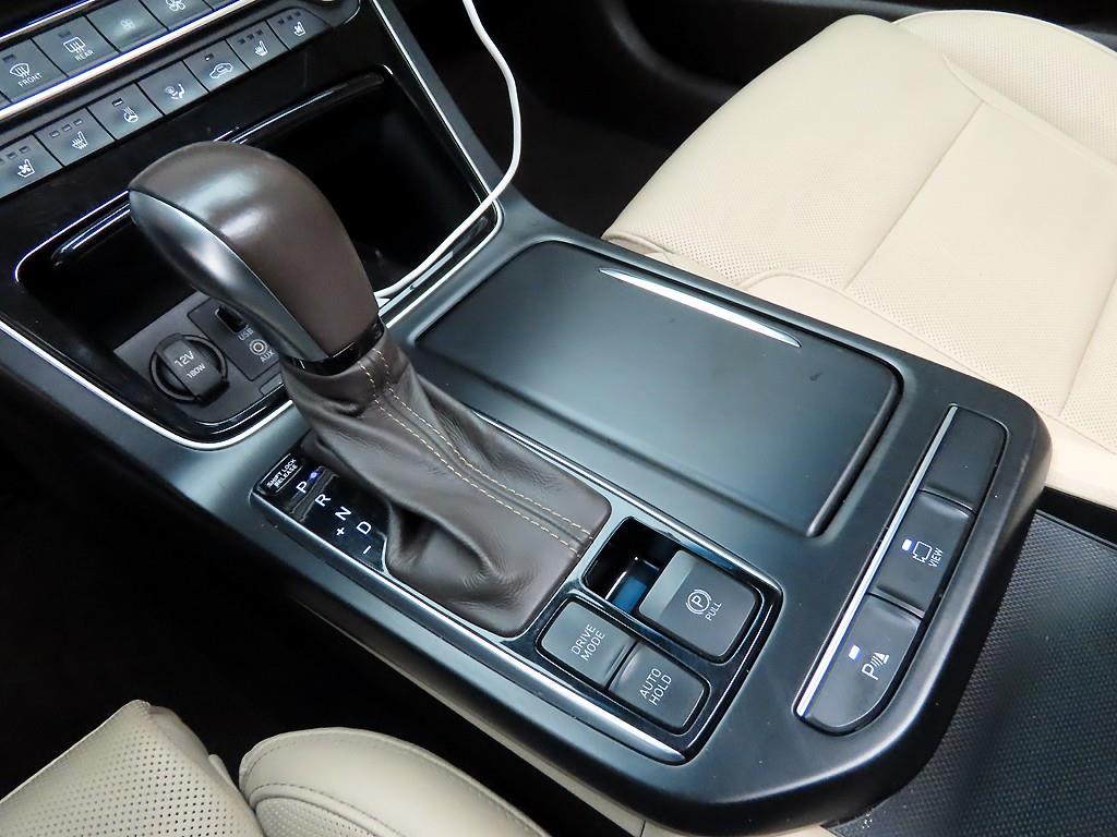 HYUNDAI Grandeur - Vista 11