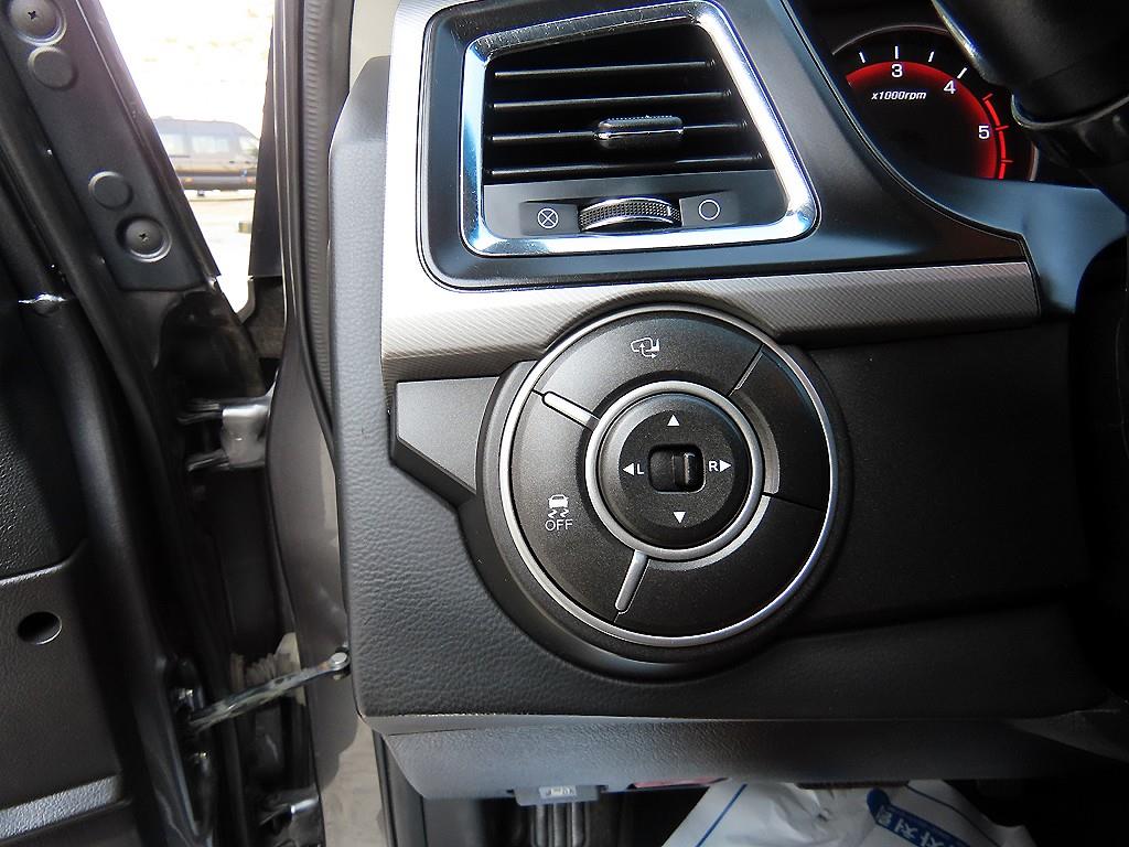 Ssangyong Korando - Vista 12