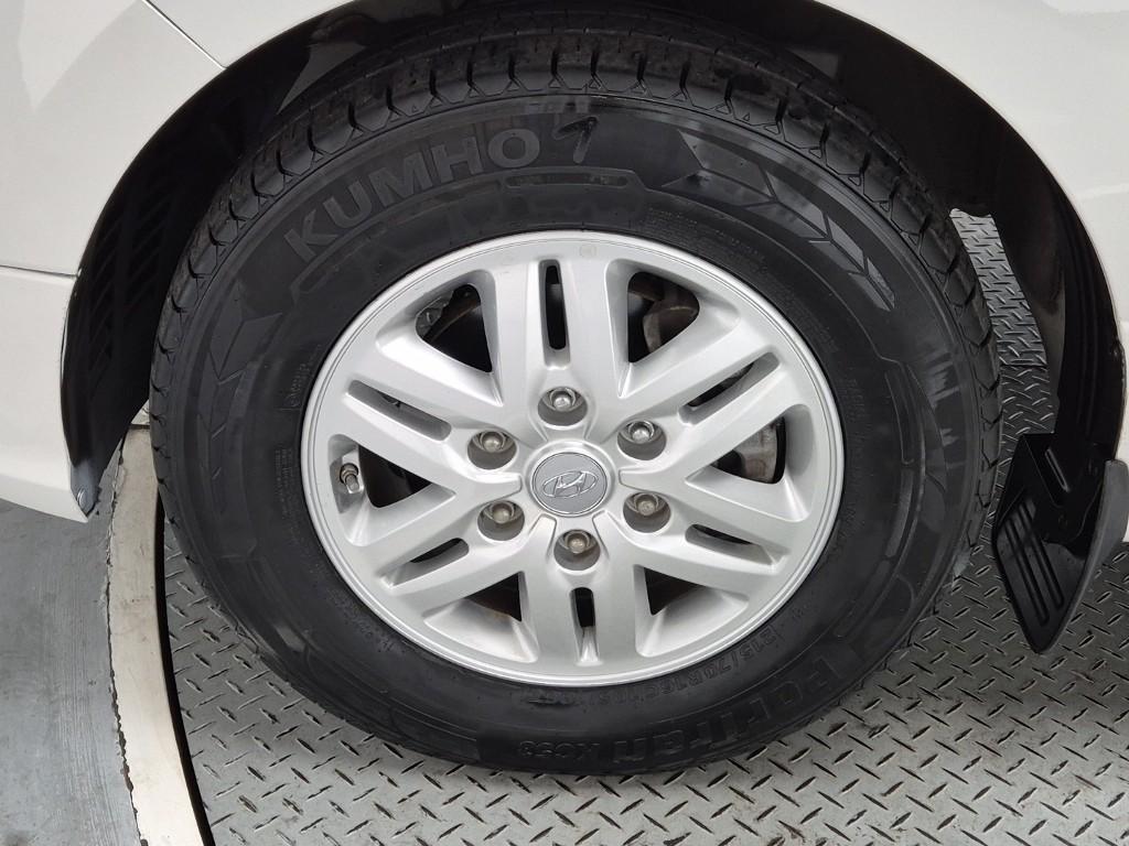 HYUNDAI Starex 2021 Blanco - Importación desde Corea - HF Imports Iquique - Foto 18