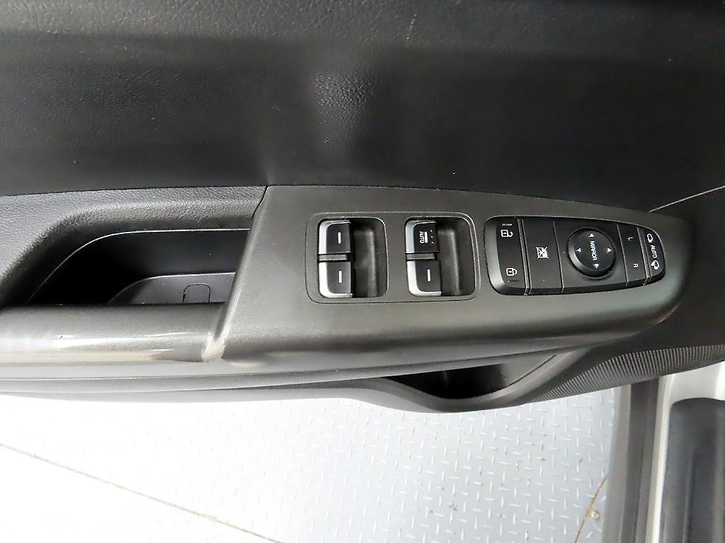 KIA Sportage - Vista 11