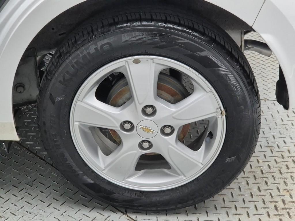 Chevrolet Spark 2016 Blanco - Importación desde Corea - HF Imports Iquique - Foto 19