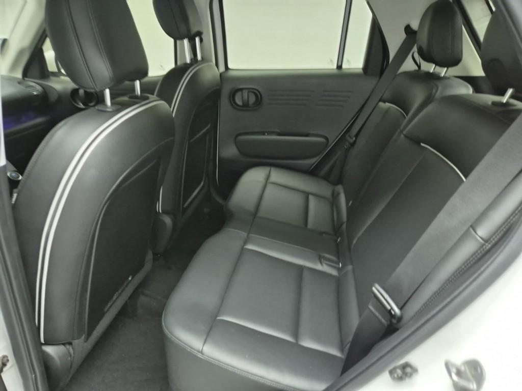 HYUNDAI Casper - Vista 12