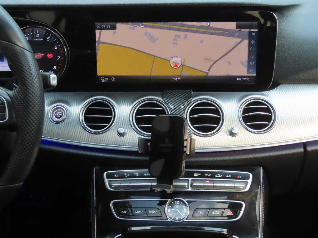 Mercedes Benz E class 2017 Gris - Importación desde Corea - HF Imports Iquique - Foto 10