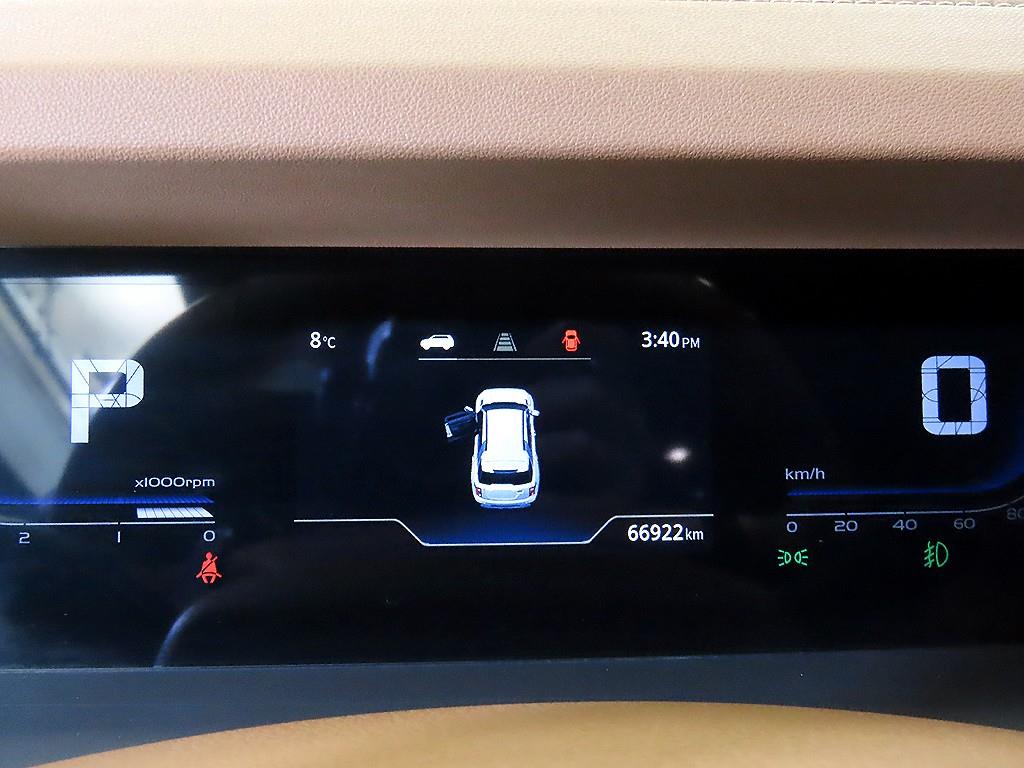 Ssangyong Torres - Vista 9