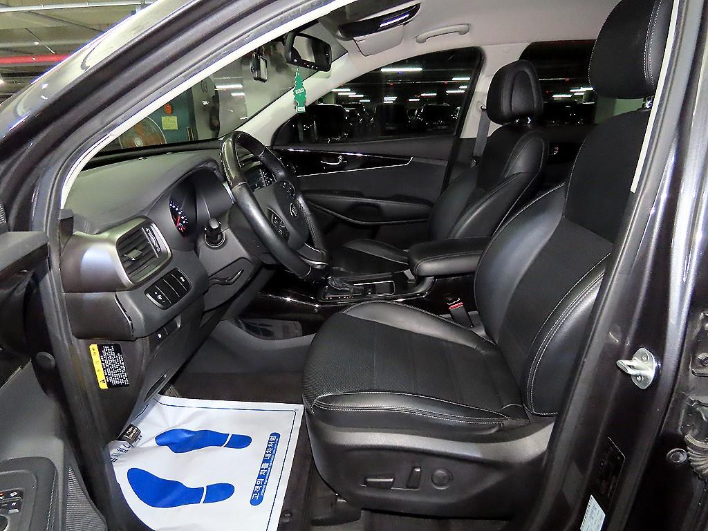 KIA Sorento - Vista 6