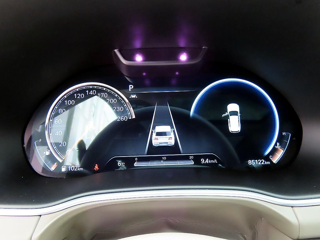 Genesis GV80 - Vista 9