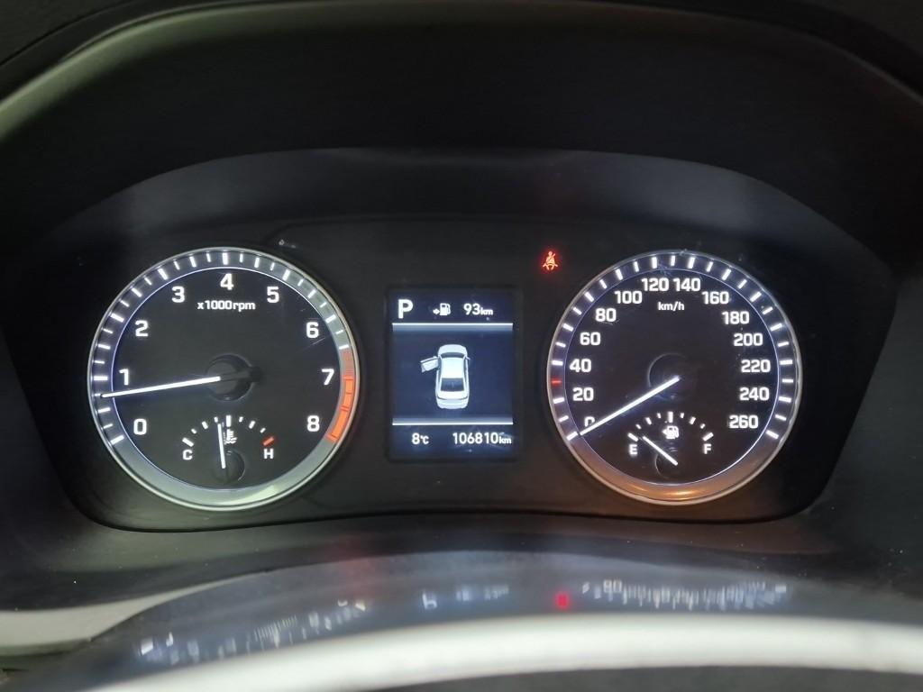 HYUNDAI Sonata - Vista 6