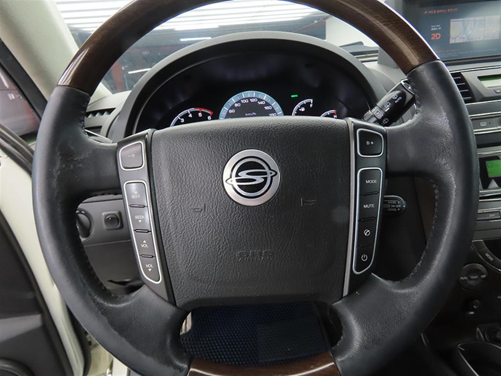 Ssangyong Rexton - Vista 8