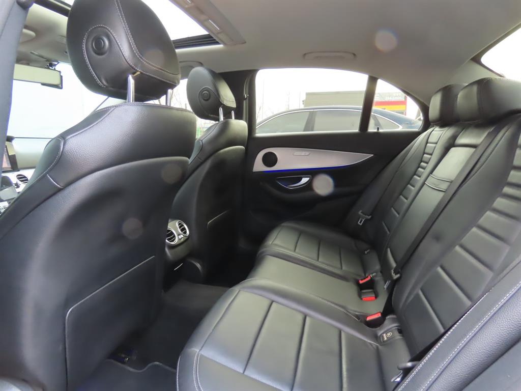 Mercedes Benz E class 2017 Gris - Importación desde Corea - HF Imports Iquique - Foto 7